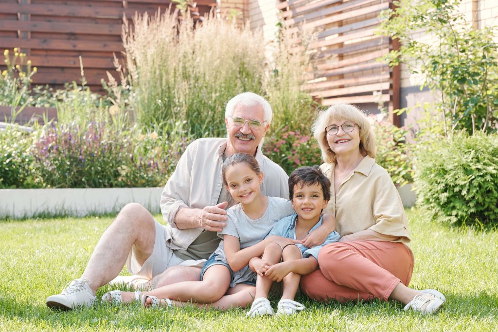 grandparents' rights - a family with two grandparents, a granddaughter and a grandson